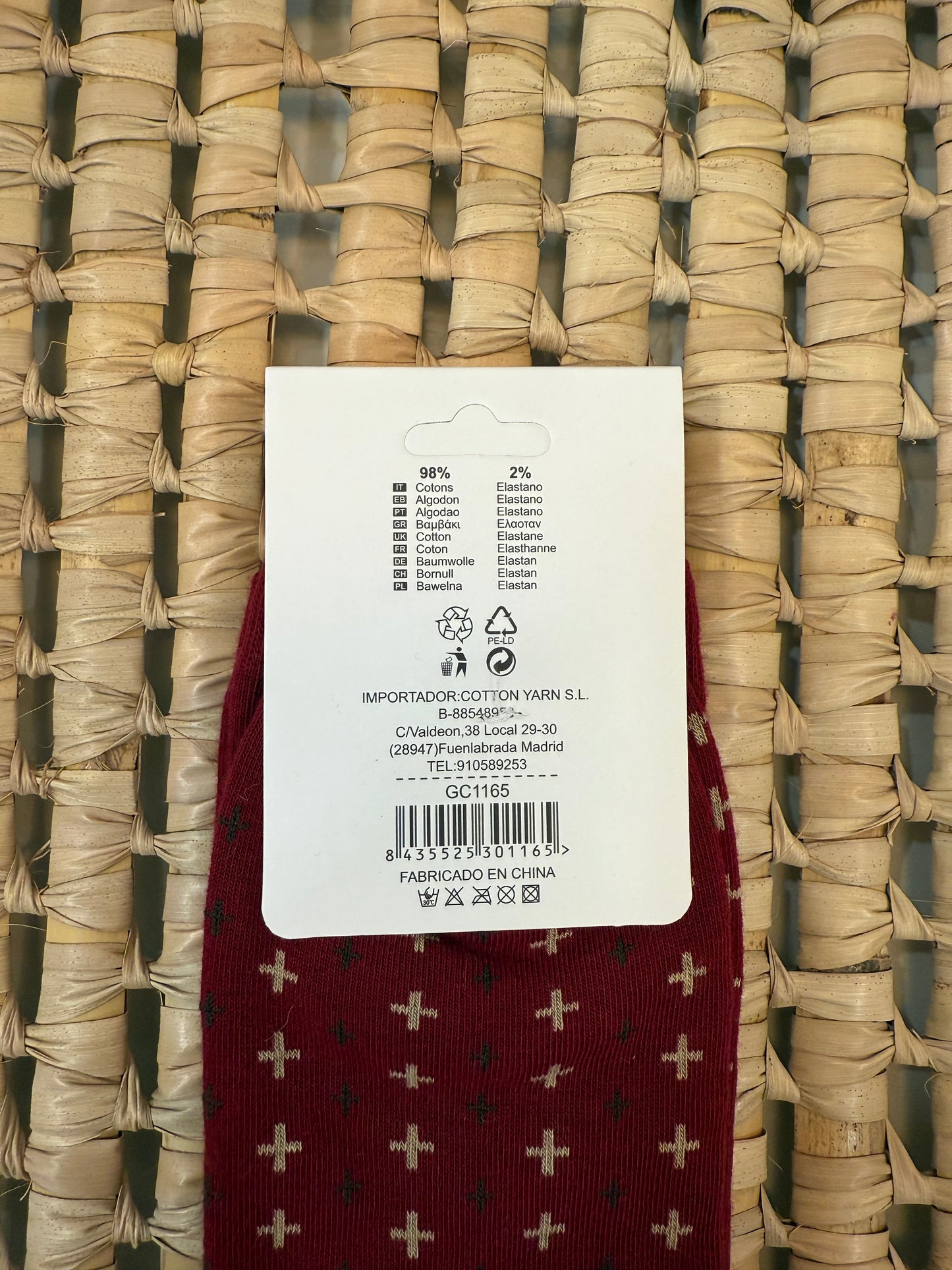 Calcetín burdeos cruces