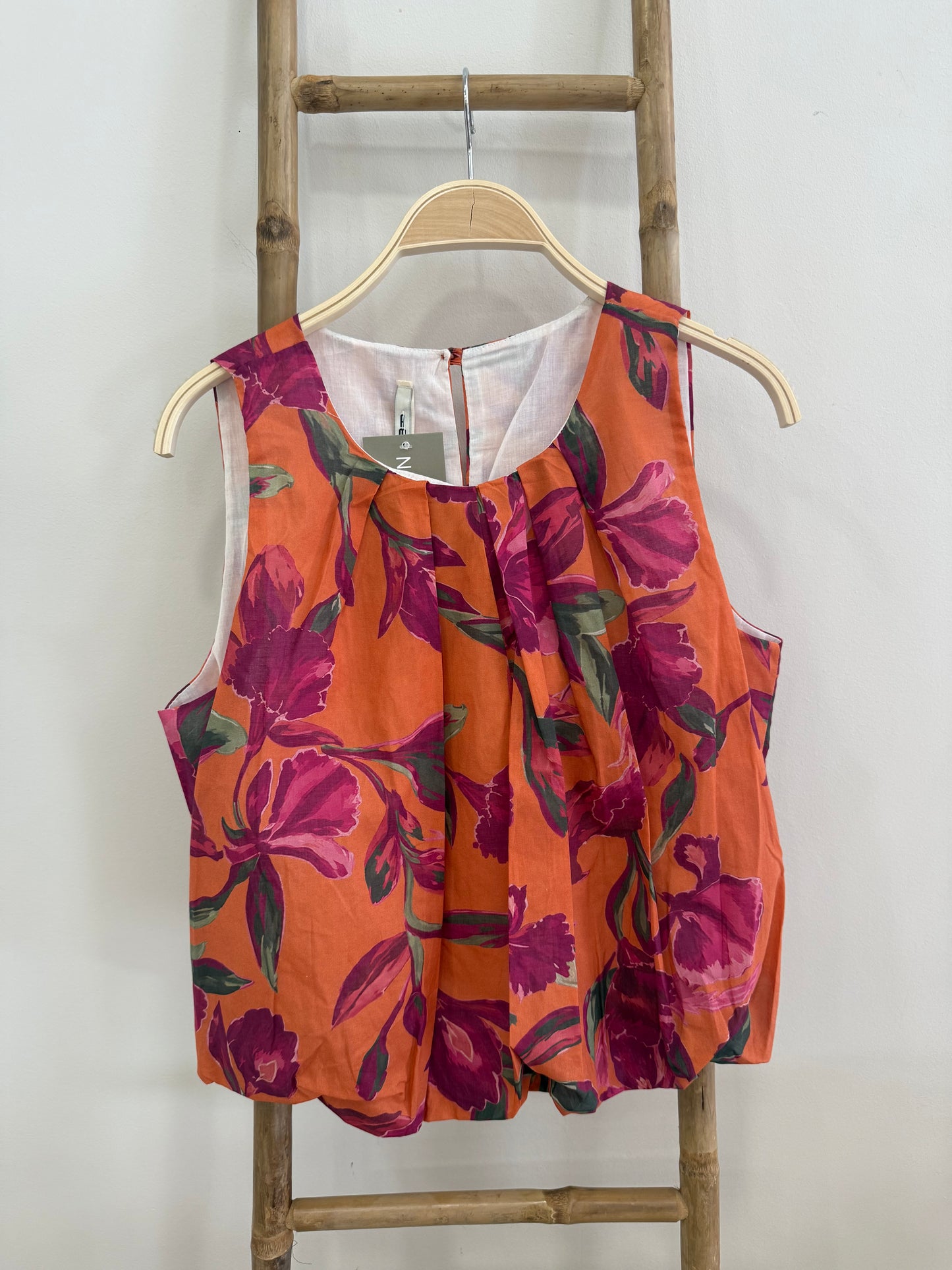 Top Capri