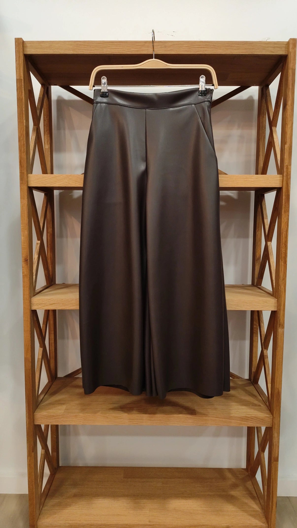 Pantalón Culotte Efecto Piel