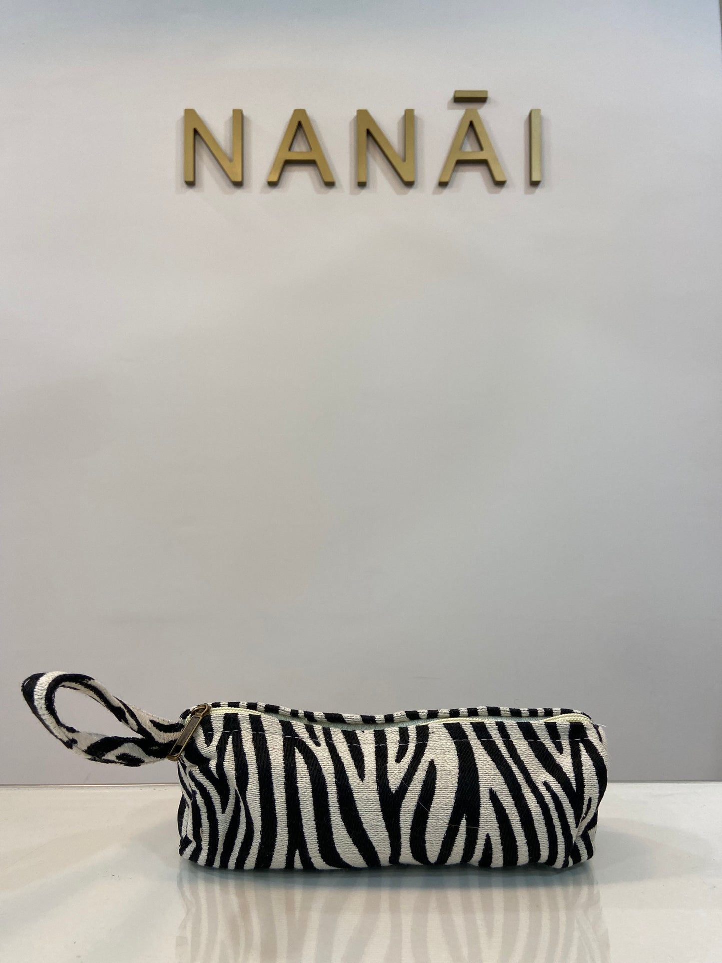 Neceser/estuche estampado cebra.