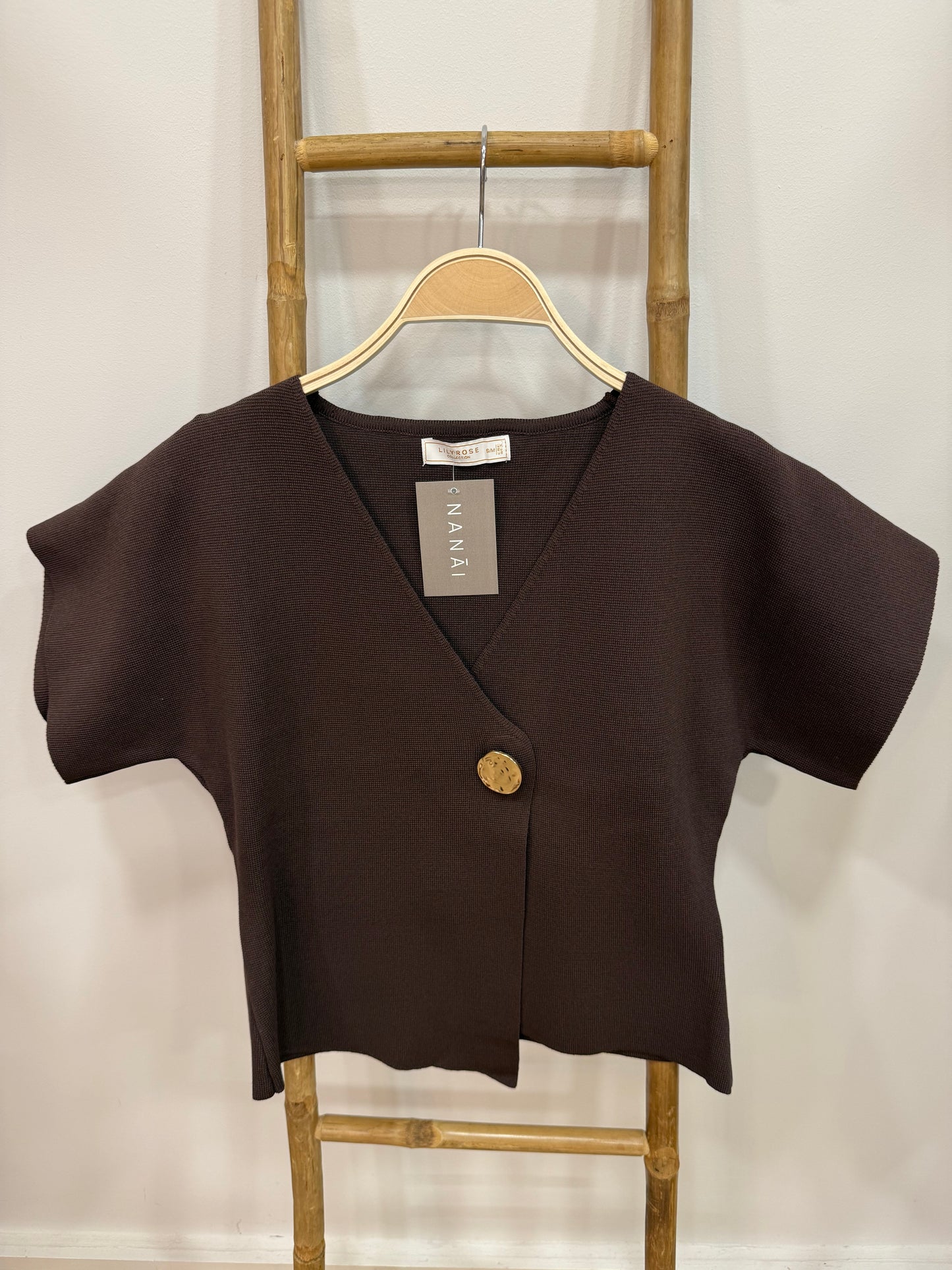 Chaleco botón dorado